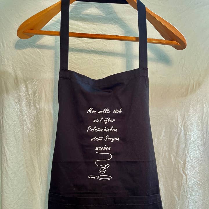 pandekage i stedet for bekymringer forklæde for engroshandel hos Dstrict