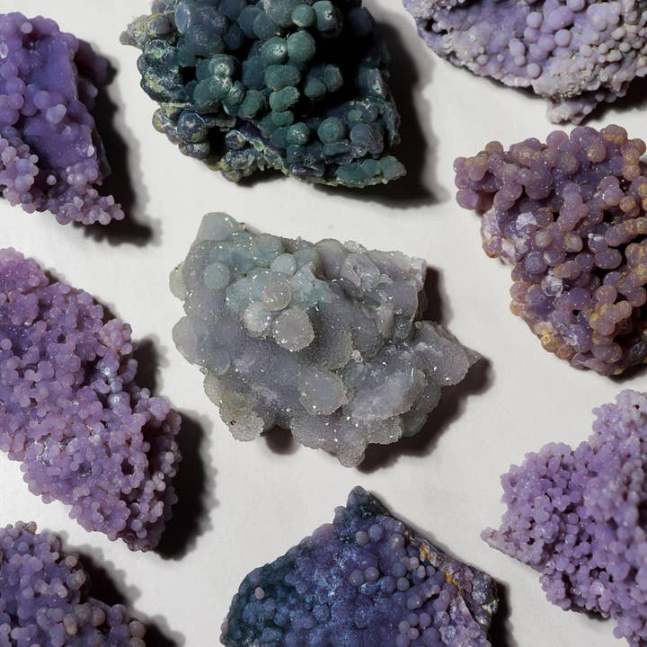 Natures Artifacts Inc - Vente Pierre et cristal de spiritualité - Agate raisin naturelle (grande taille)1