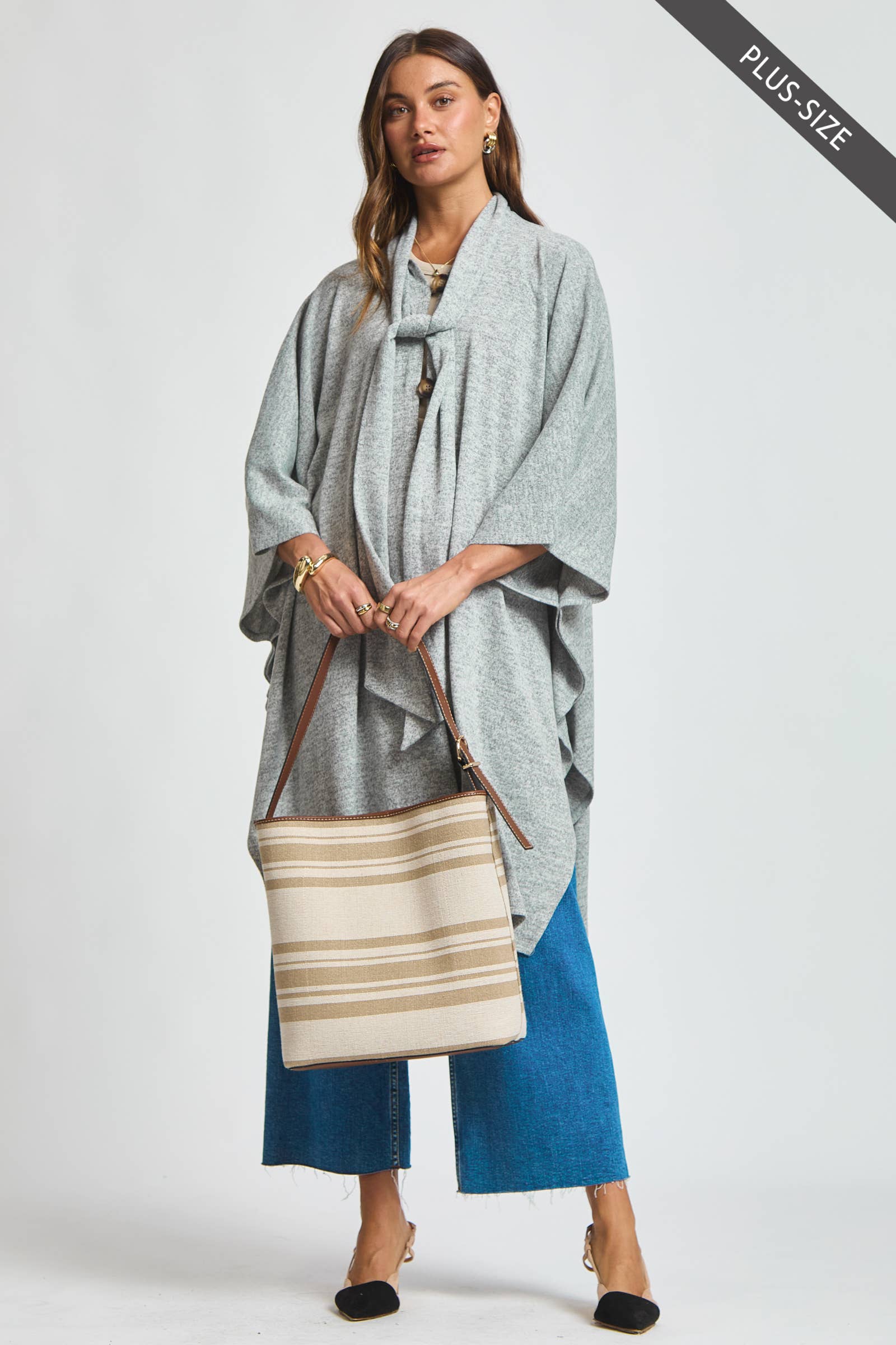 Dear Scarlett - Wholesale Poncho - Women's - PLUS SIZE Flowy Draped Poncho Top7