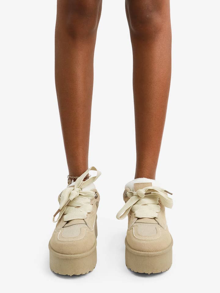 Lemonade Shoes - Wholesale Lifestyle Sneakers - Women's - POPULARITY - Plush Platform Sneaker w/ Thick Laces2