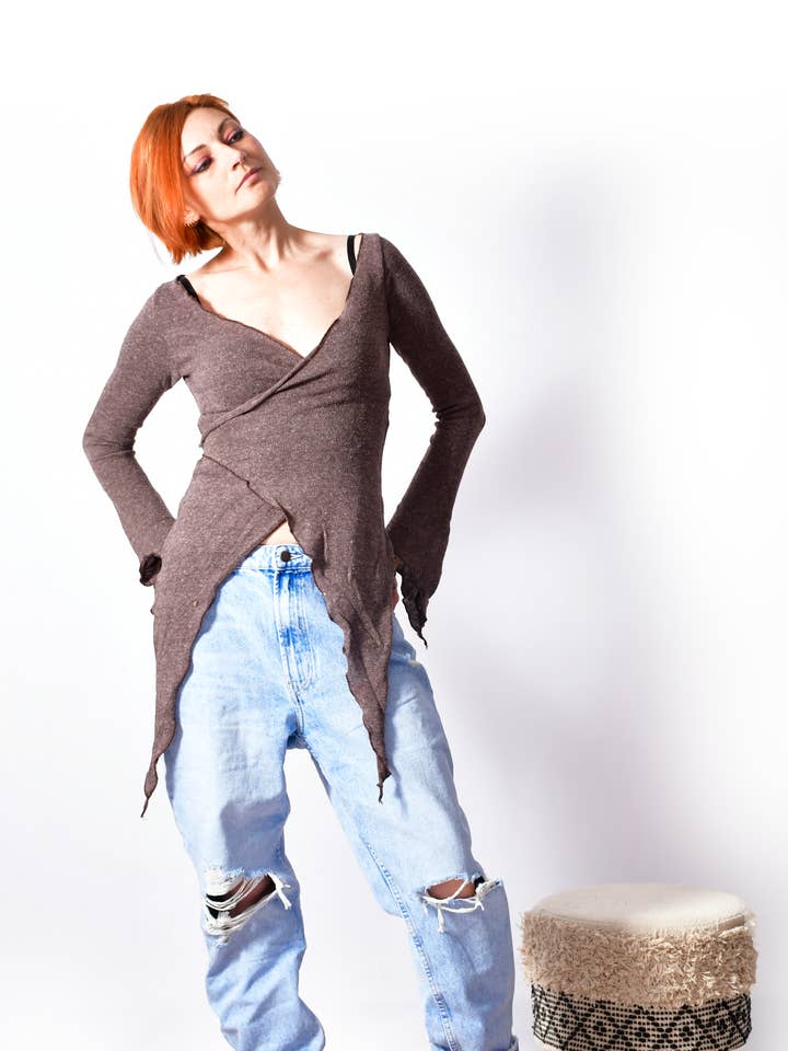 NOVO POINTIE WRAP TOP _Cozy Blusa Malha J117 por atacado de Humanity Centred Designs