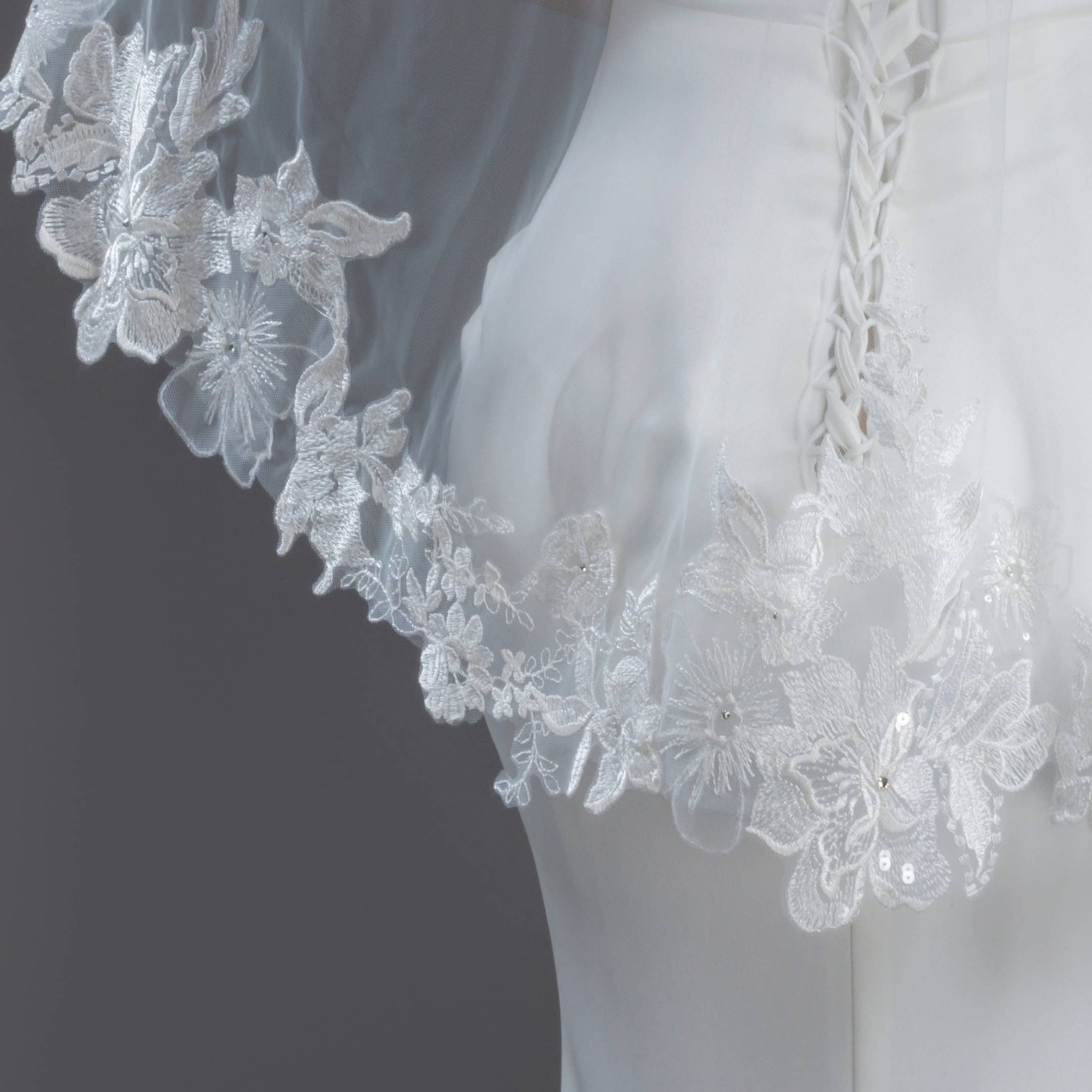 Farinosa Bridal - Venta al por mayor Velo - Mujer - Velo nupcial de encaje bordado con flores FS6231 en 96,5 cm, 127 cm, 274 cm y 305 cm6