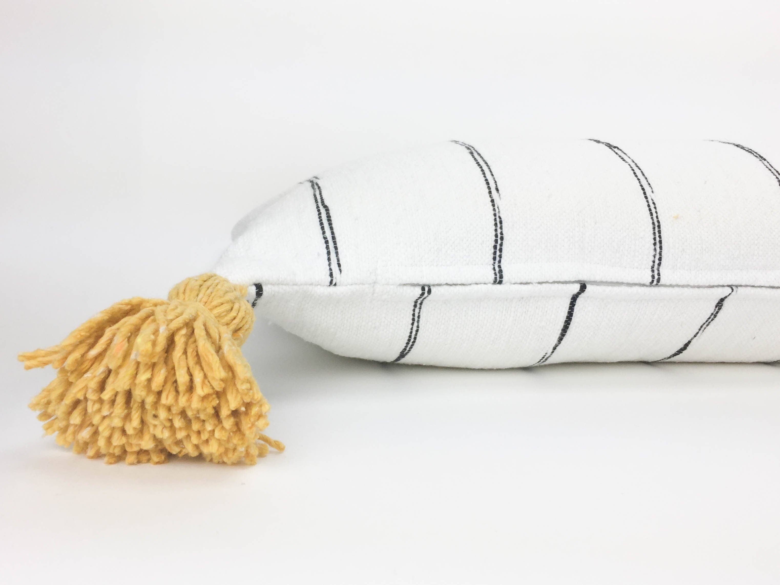 Heddle & Lamm - Wholesale Throw Pillow Cover - Illi Pillow Cover4