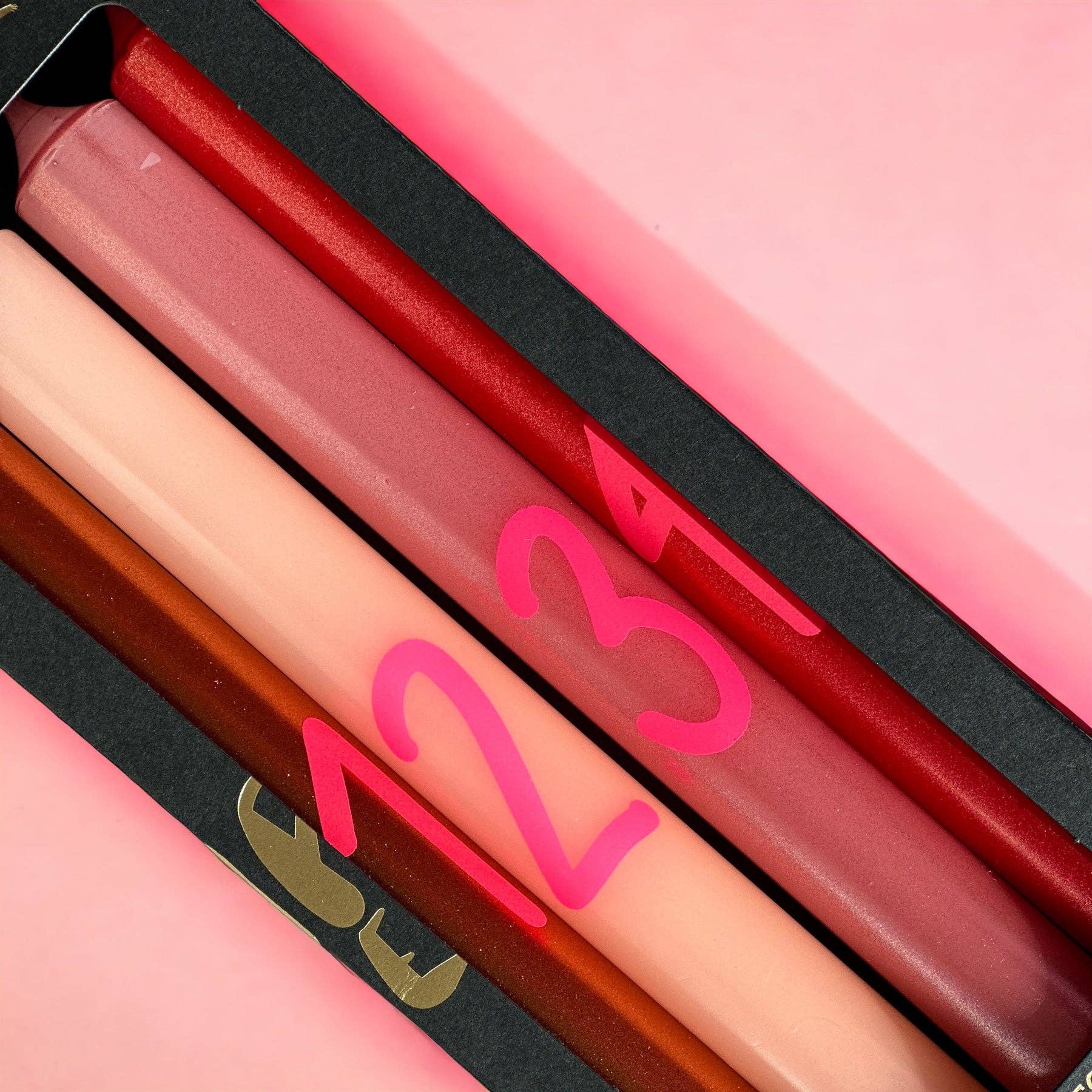 Pink Stories - Vente Bougies/bougeoirs coniques - Lumières Graphiques X-Mas * Compte à Rebours2