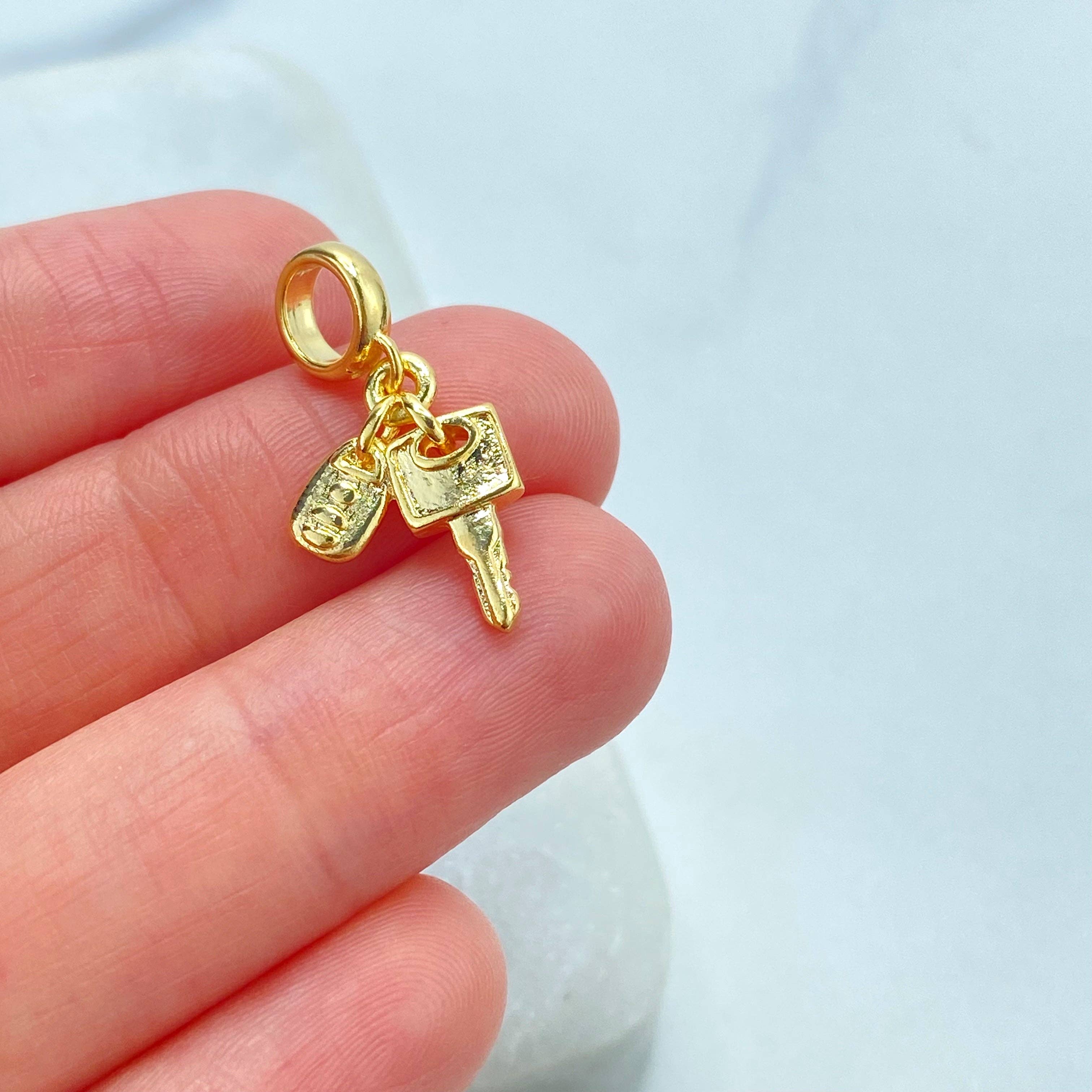 Luxus Accessories - Wholesale Individual Charm/Pendant - 18k Gold Filled Car Alarm Key and Lock Charm, Symbolizing Security and Modernity, Perfect for DIY Jewelry Creations1