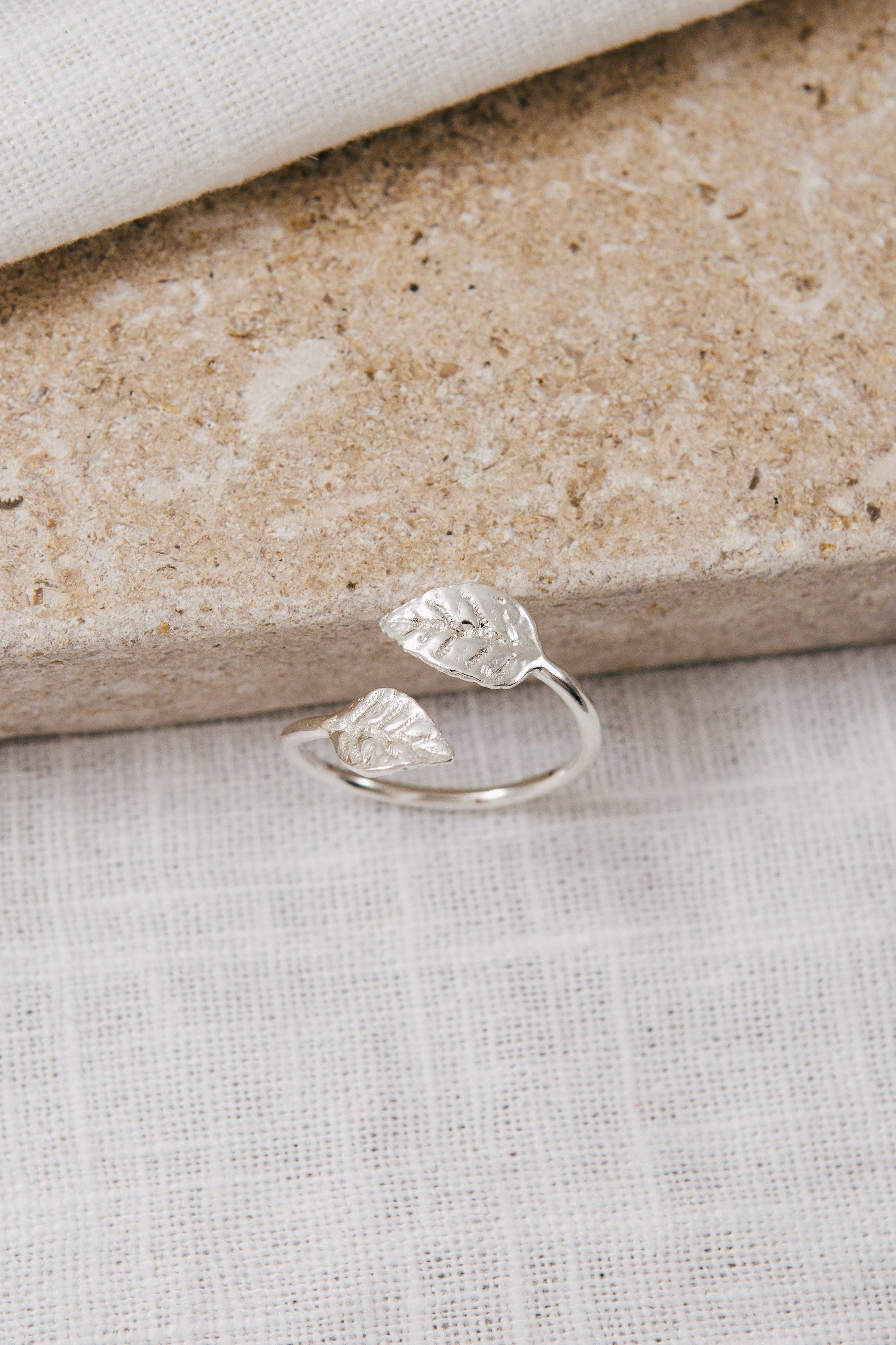 Imogen Rose Jewellery – wholesale Band/stacked ring – Beech Leaf Adjustable Silver Ring2