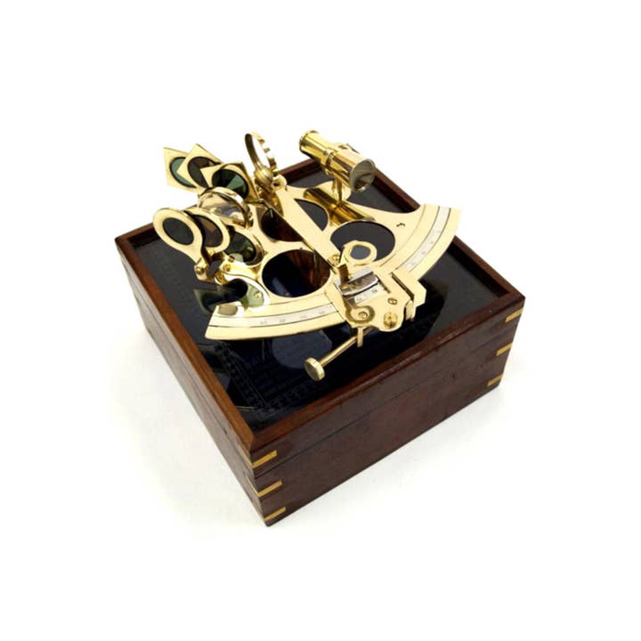 India Overseas Trading Corporation - Vendita all'ingrosso Decorazioni da tavolo - Sestante in ottone da 20,3 cm con scatola in legno e vetro inciso