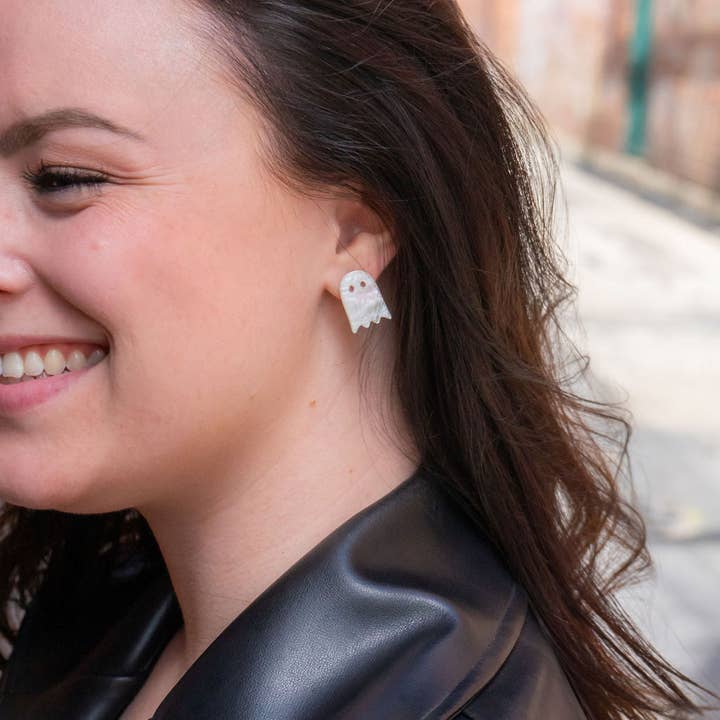 Spiffy & Splendid - Wholesale Stud/post earrings - Ghost Studs - White Shimmer // Jewelry, Earrings, Halloween2