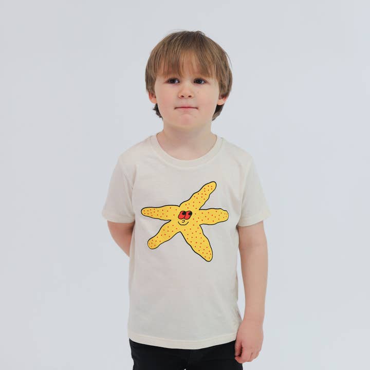 T-shirt enfant étoile de mer et corail pour la vente par Evermade