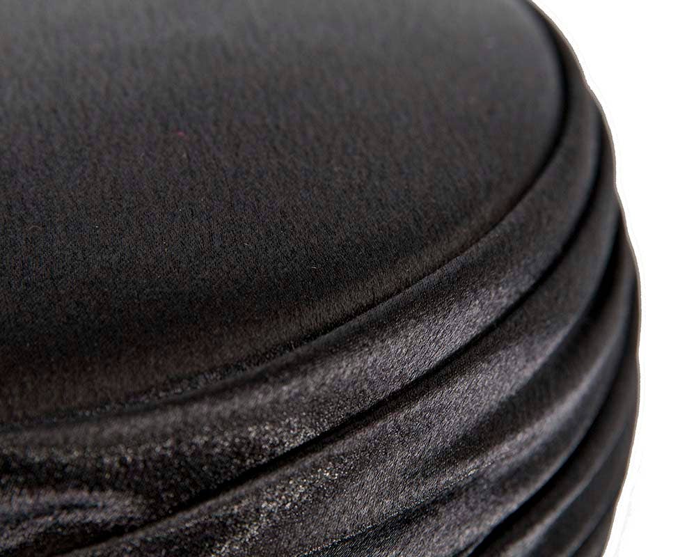 Max Alexander by Cupids Millinery Melbourne – Großhandel Fascinator – Damen – Maßgefertigter Pillbox-Hut für die Brautmutter4