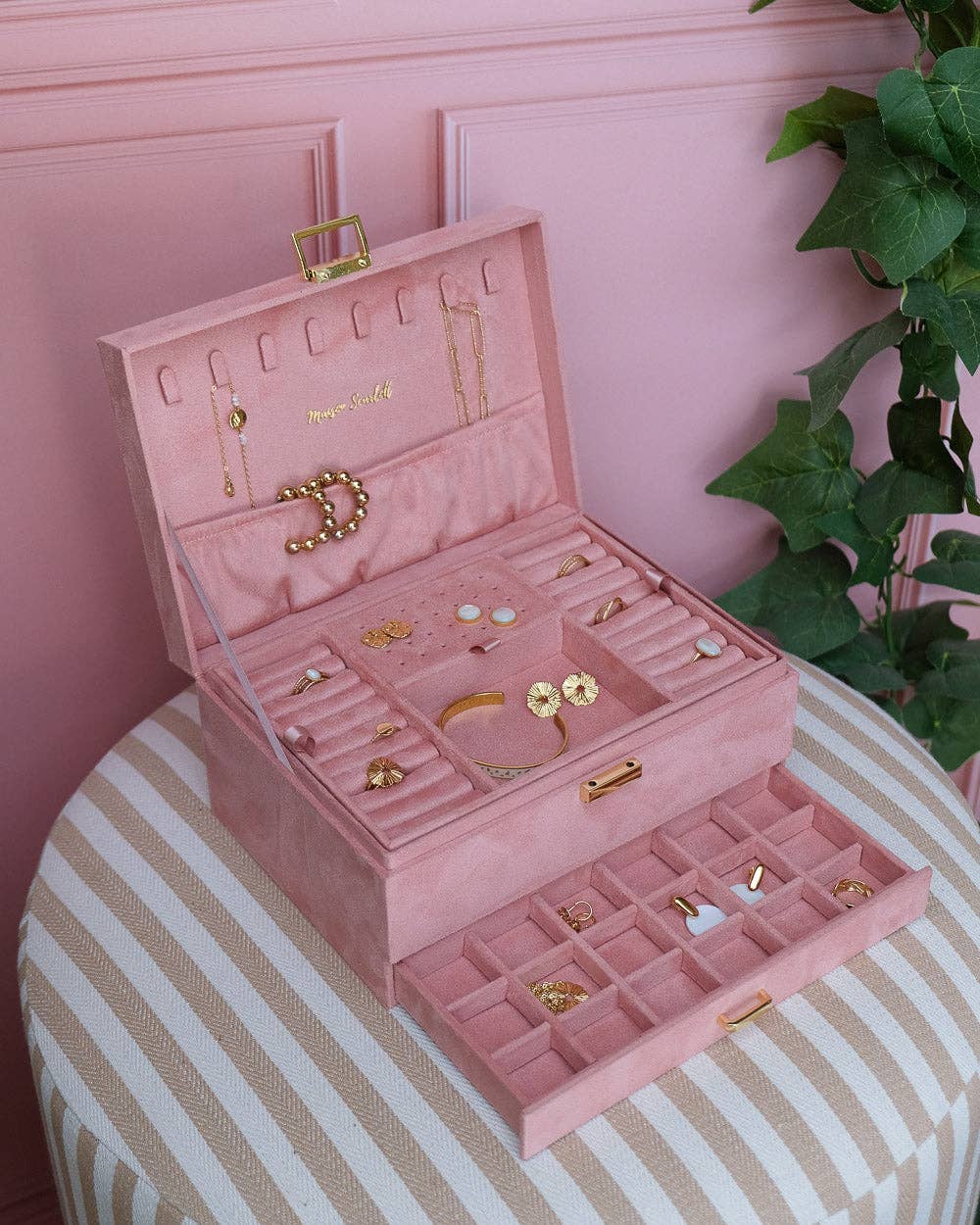 Maison Scarlett - Venta al por mayor Joyero/organizador de joyas - Caja de joyería Denise de terciopelo11
