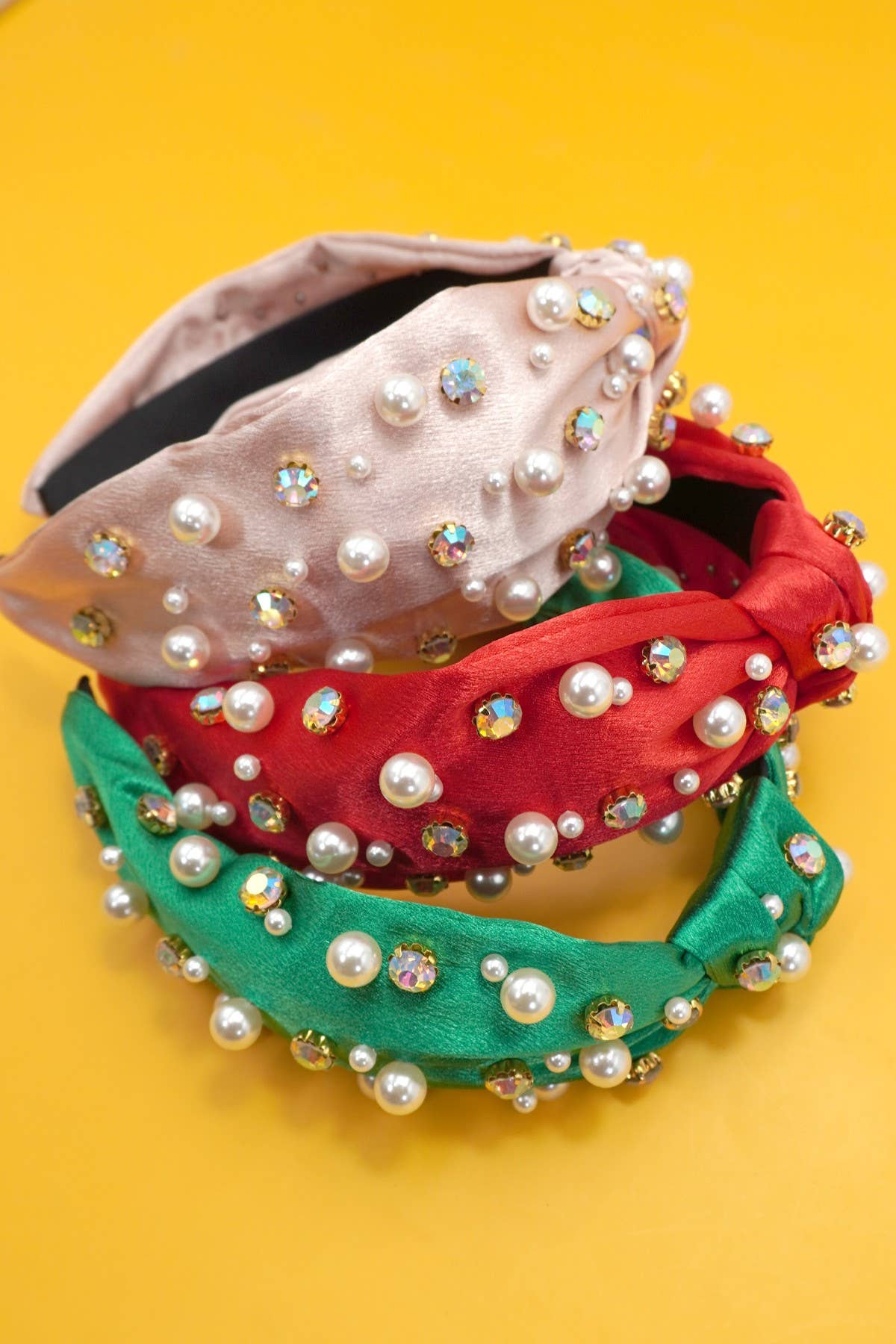 JOSSLYN by wall to wall - Wholesale Fashion Headband - Women's - CHRISTMAS RHINESTONE PEARL BEAD HAIR BAND HEADBAND | 40HB1807