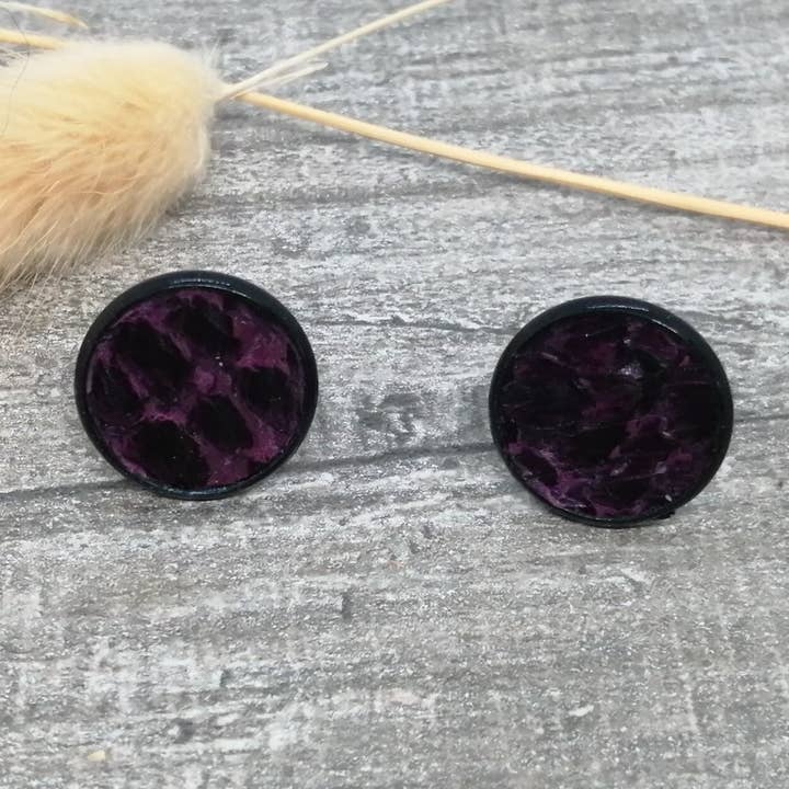 Ohrhänger - maritim 9b- Lachsleder - schwarz/lila für den Großhandel von Maison Delclef