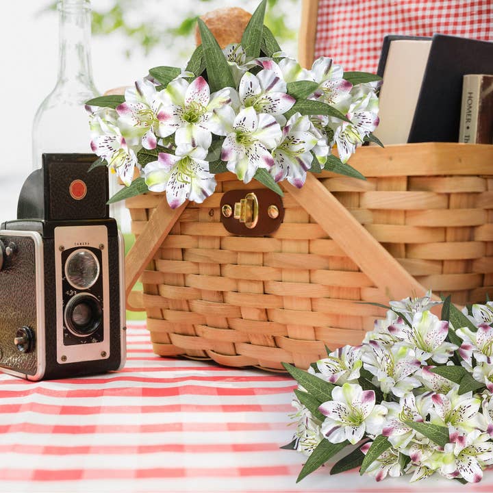 Grand Verde - Wholesale Artificial Flowers - Alstroemeria Silk Flowers Peruvian Lilies Bouquet, 4pcs27