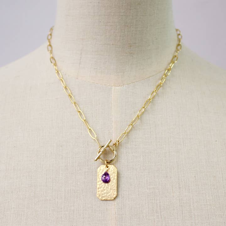 a.v. max - Wholesale Pendant/Charm Necklace - Hammered Dog Tag|Semi Stone & Toggle Closure|Gold|17"10