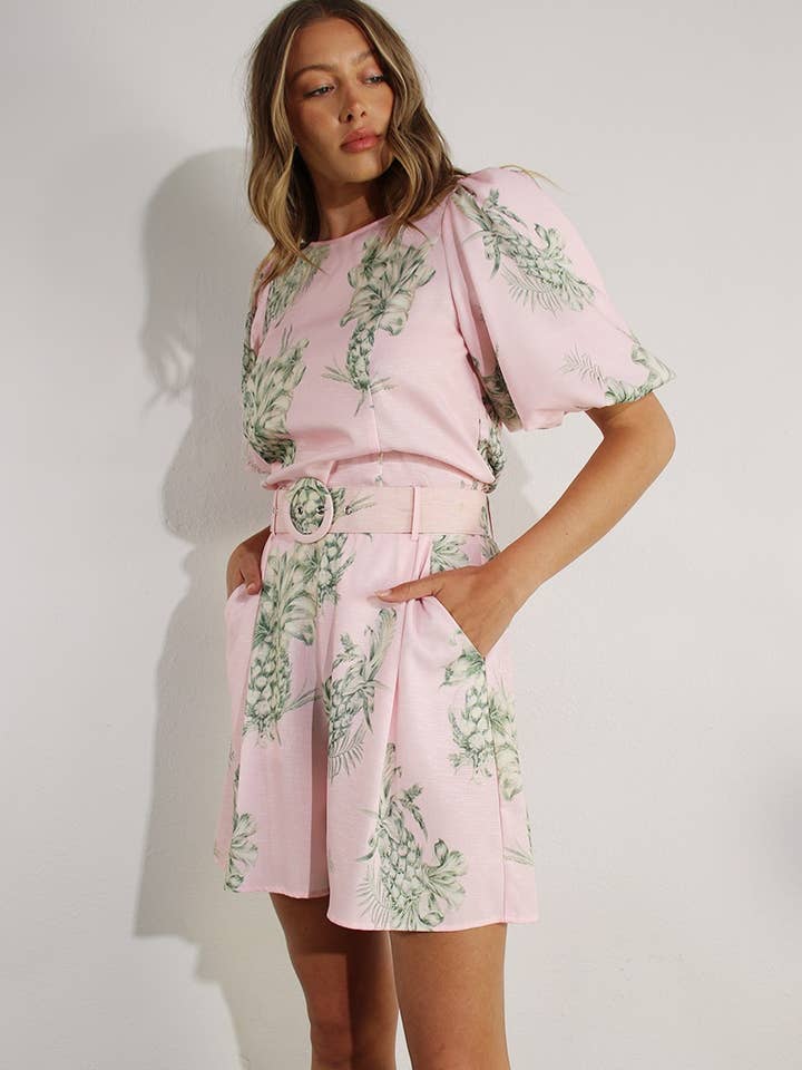 SET VAN LINNEN EMPIRE TOP EN KORTE BROEK MET RIEM voor wholesale door Mulla