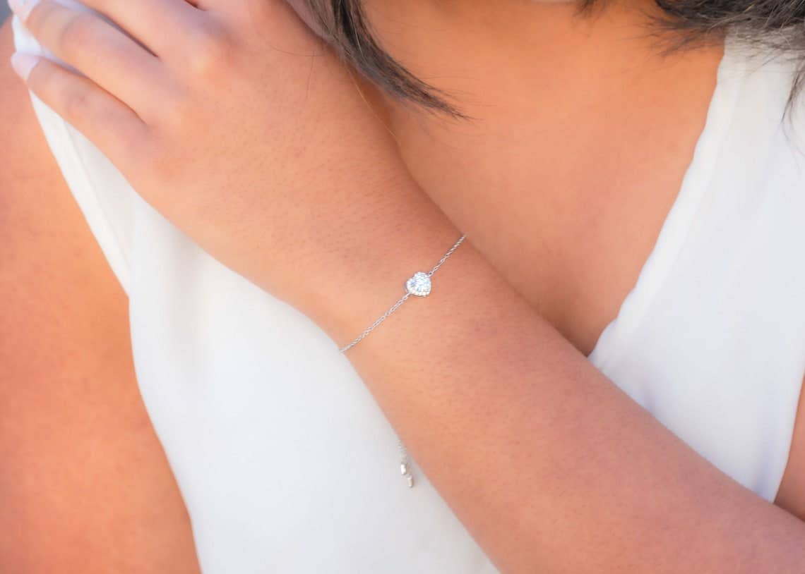 Senoval Jewelry Co. - Venta al por mayor Pulseras de abalorios/colgantes - Pulsera corazón de plata de ley moissanita1