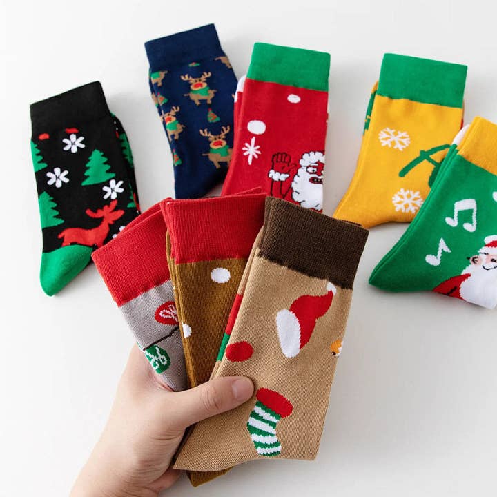 Chaussettes mi-mollet à motif de dessin animé pour la vente par MoodGold