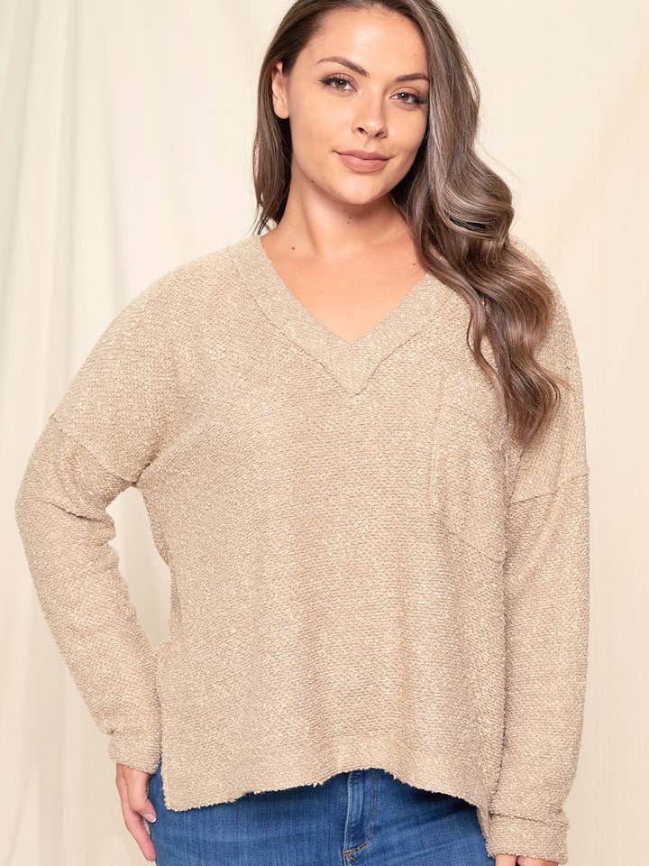 Top a maniche lunghe con polsino arrotolato con scollo a V e tasca - 43808TPL per la vendita all'ingrosso da parte di Doe and Rae