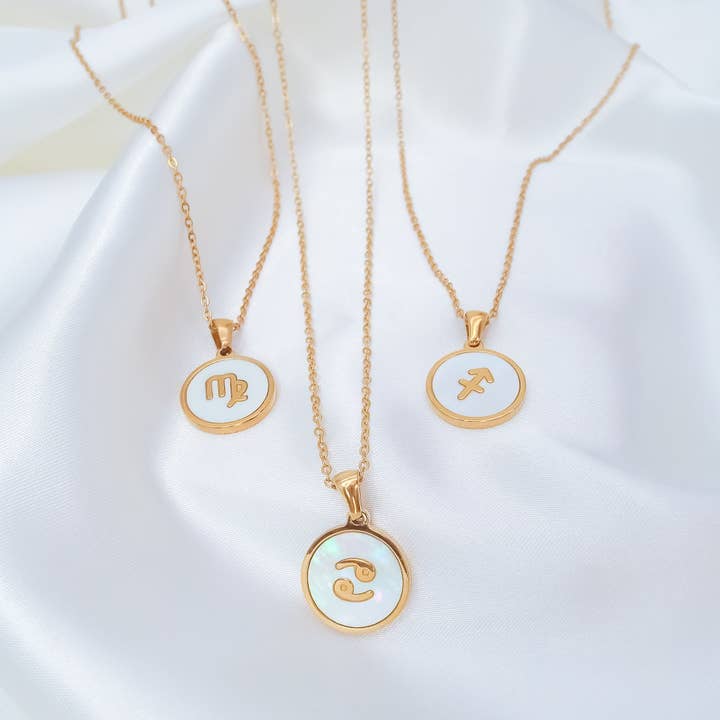 Collar de concha iridiscente signo zodiacal para venta al por mayor de Luluh Lane