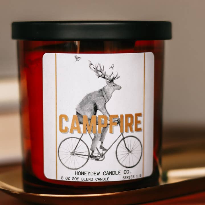 Bougie Campfire 8 oz pour la vente par Honeydew Candle Co.
