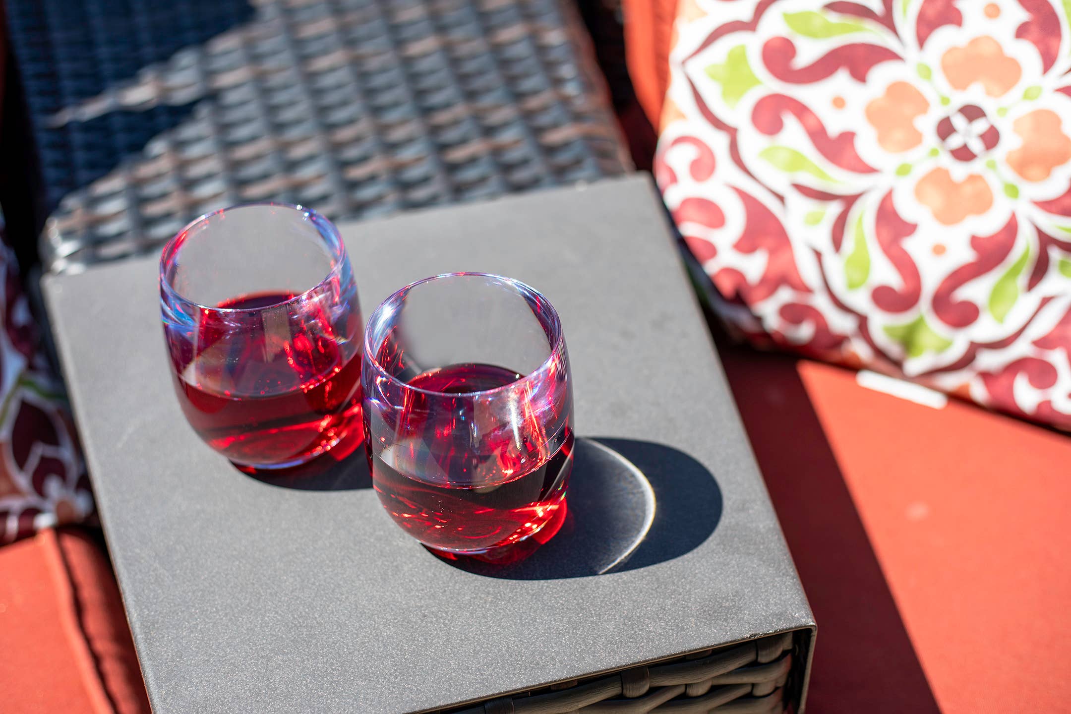 clear Oasis 11 oz. Burgundy for wholesale on Faire4