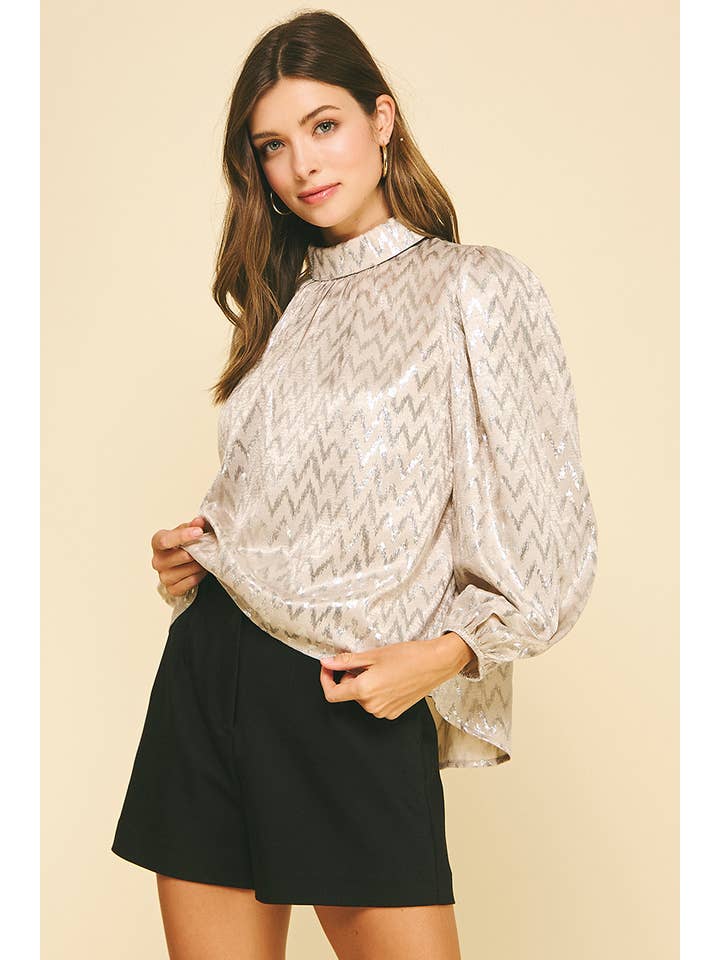 OSTRA BLUSA DE GOLA ALTA COM PADRÃO METÁLICO - 6699T para venda a revendedores na Faire2