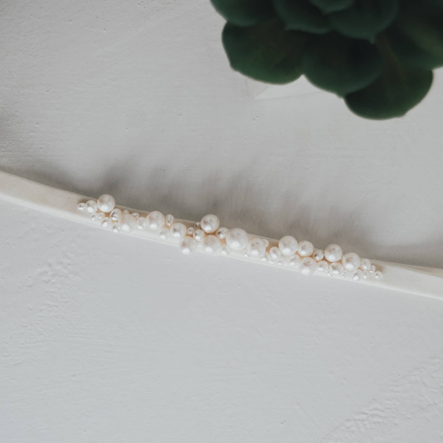 Bespoke Bridal – wholesale Garter belt – Women's – Aphrodite Pearl Cluster Garter1