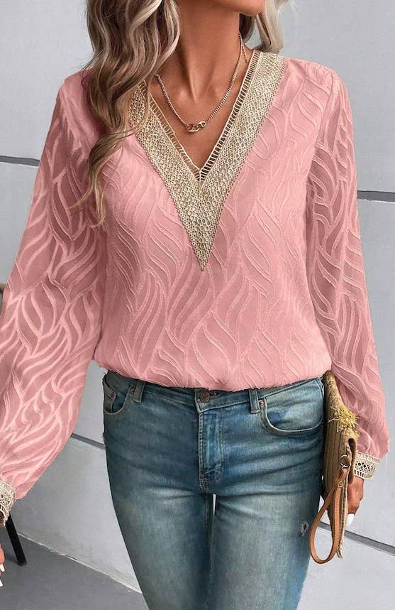 Miss Sparkling – Großhandel Bluse – Damen – Kontrastierende Spitzenbluse mit Laternenärmeln und V-Ausschnitt0