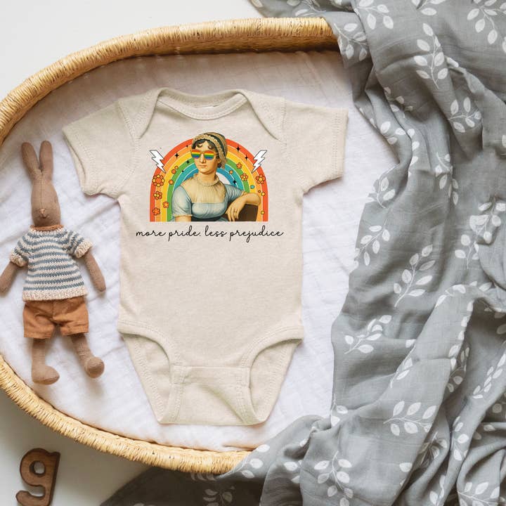 Più Orgoglio Meno Pregiudizio Body per Bambini© per la vendita all'ingrosso da parte di Keen Bee Studio