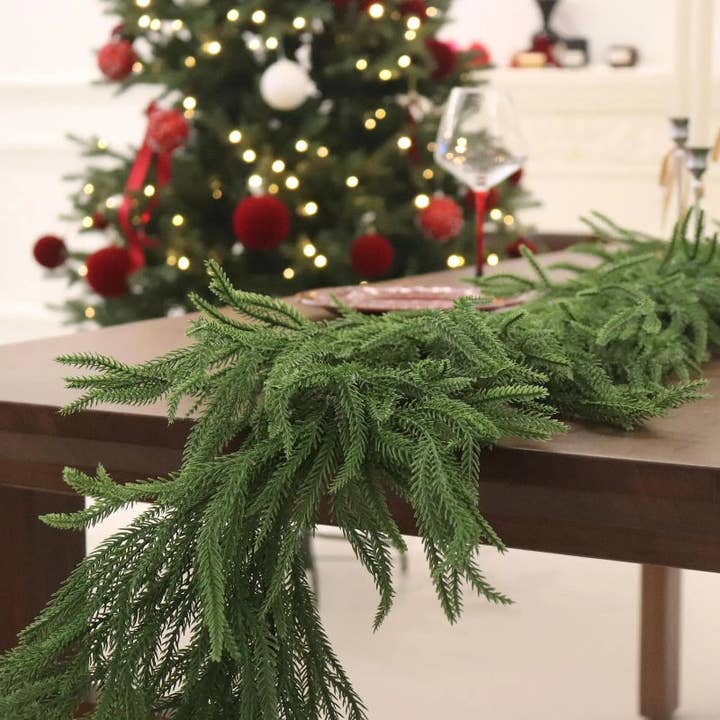 Kiyo Home – wholesale Bunting/garland – Norfolk Pine Garland (Set of 2)2