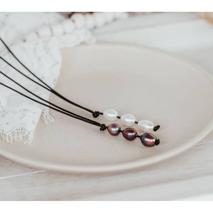 The Rustic Boho Chic - Wholesale Y-Neck/Lariat Necklace - Leather Pearl lariat Y necklace
