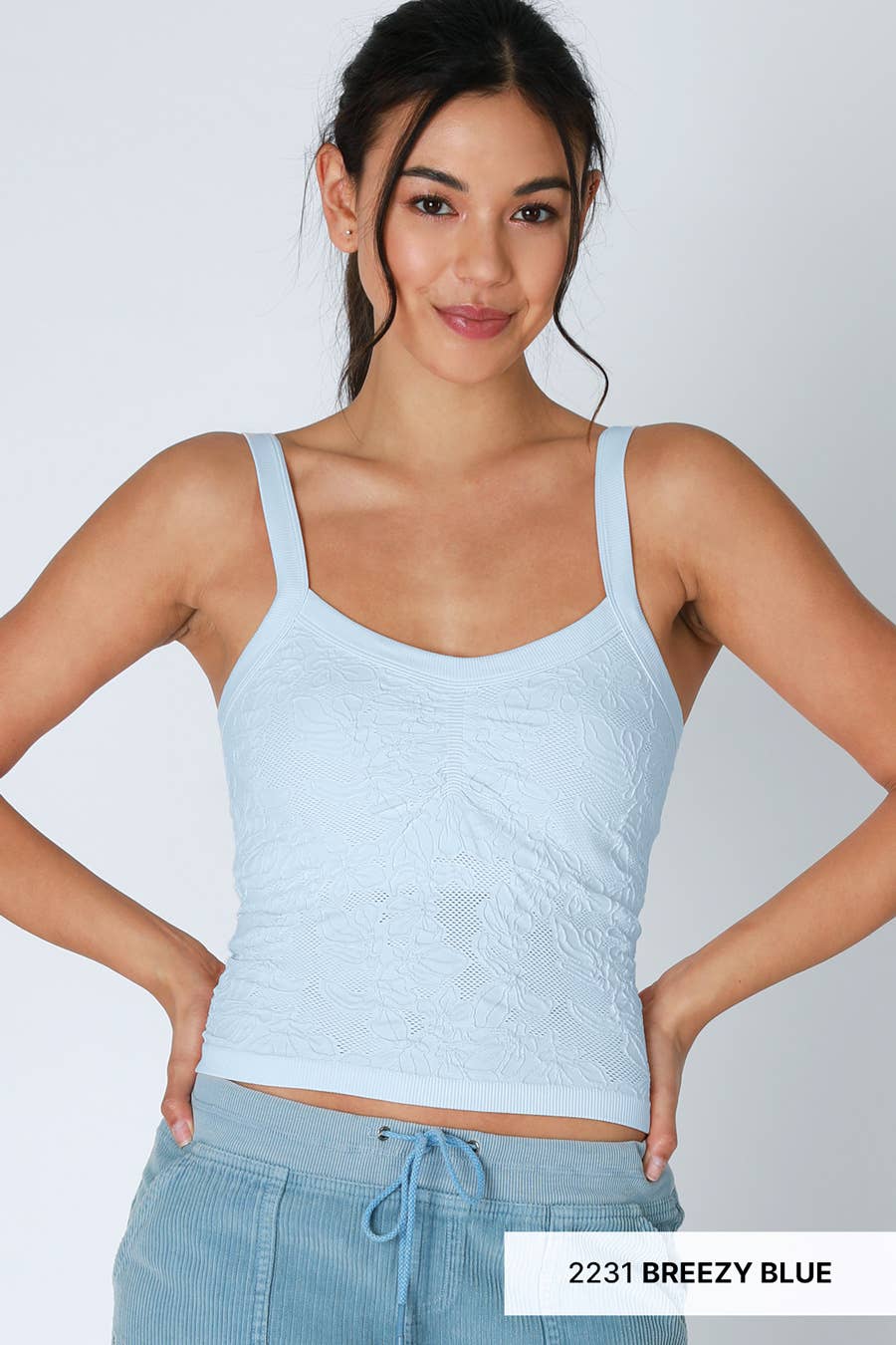 NIKIBIKI - Venta al por mayor Jersey corto de punto - Mujer - NS8318 - Top de encaje con cuello en V2