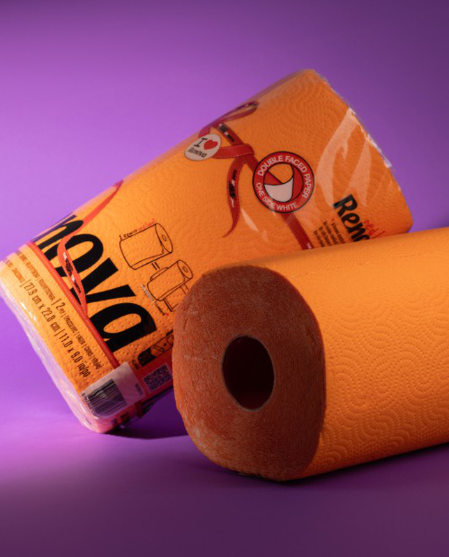 Renova - Wholesale Paper Towels - Paper Towel Renova Red Label 1Roll Orange1