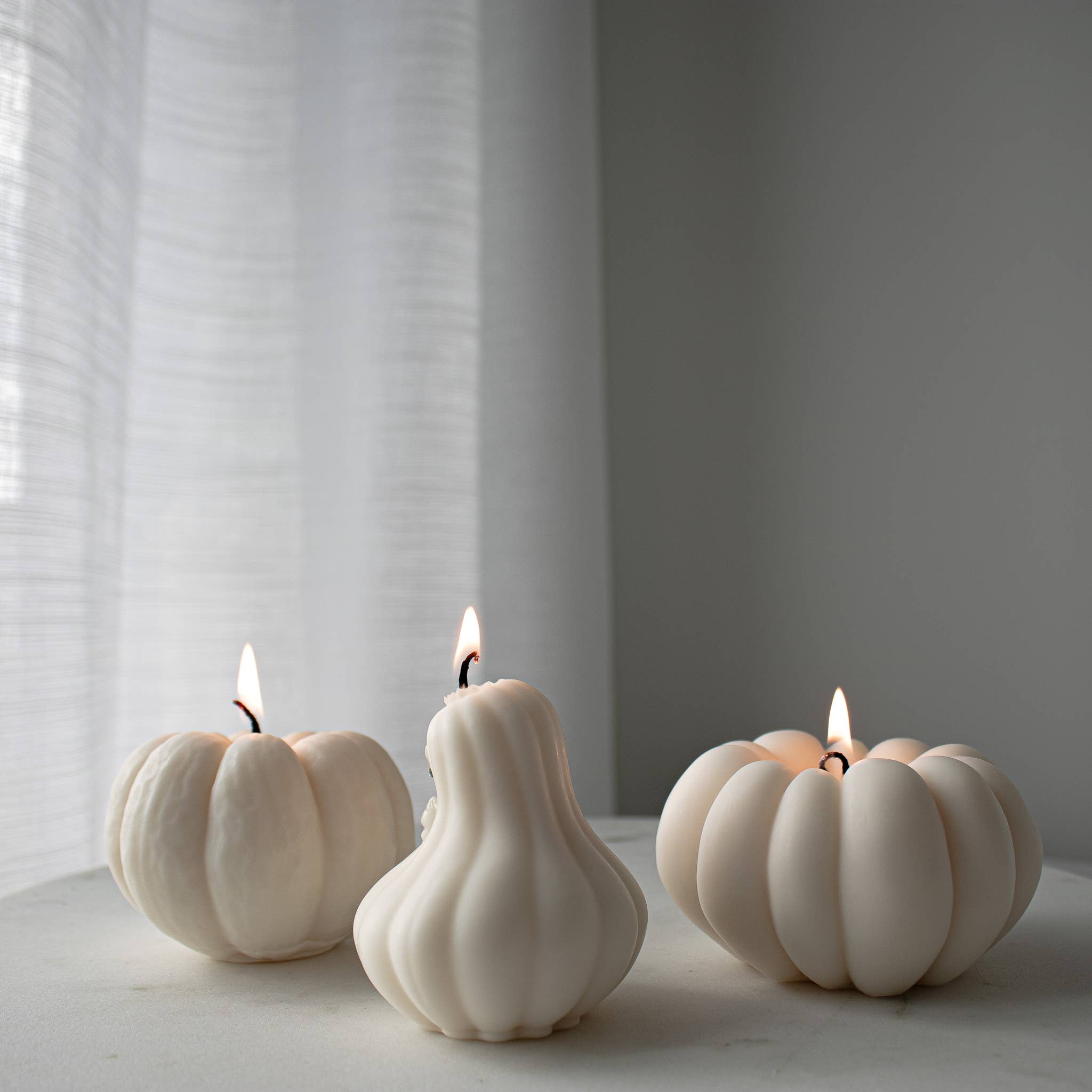 Glowing Harmony Candle Co - Venta al por mayor Velas de diseño llamativo - Vela de Soja con Forma de Calabaza, Decoración de Vela de Calabaza de Otoño4