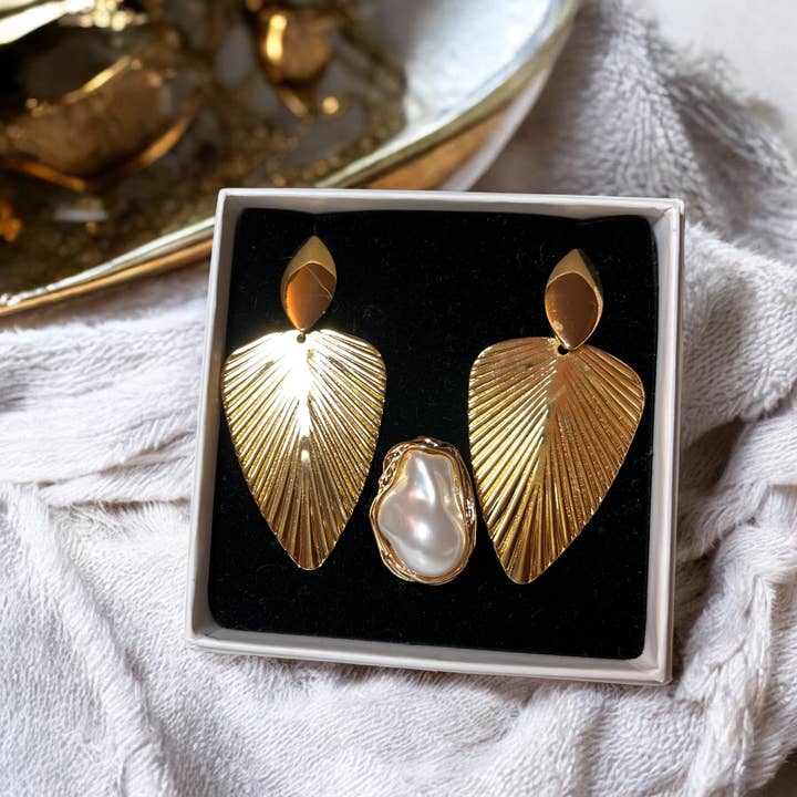 GESCHENKBOX - Modeschmuck-Set - Ring und Ohrringe für den Großhandel von TOURMALYN