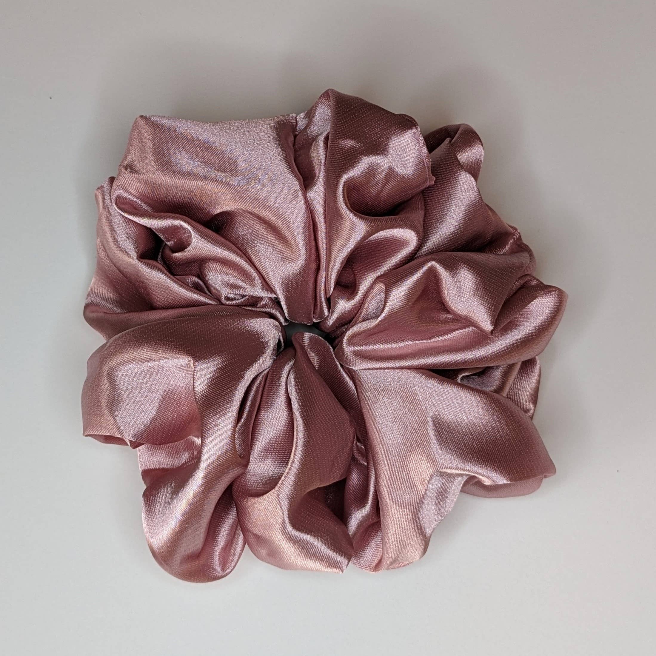 Janzy – Großhandel Haargummi – Damen – Extraglänzendes Haargummi aus seidenseidenem Satin8