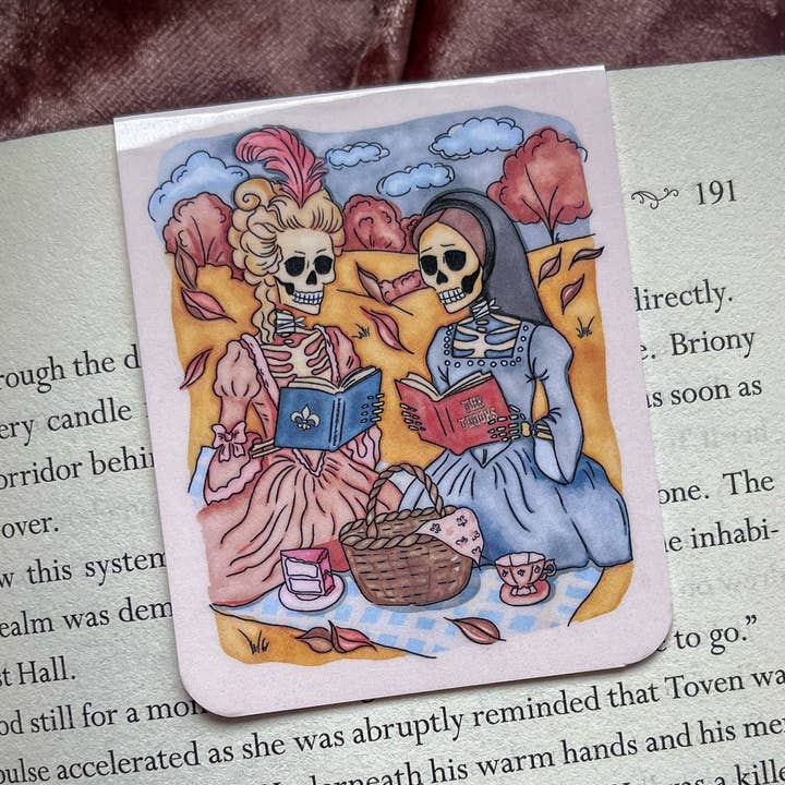 Halloween magnetic bookmark - Anne Boleyn & Marie Antoinette for wholesale by Well Read Babes