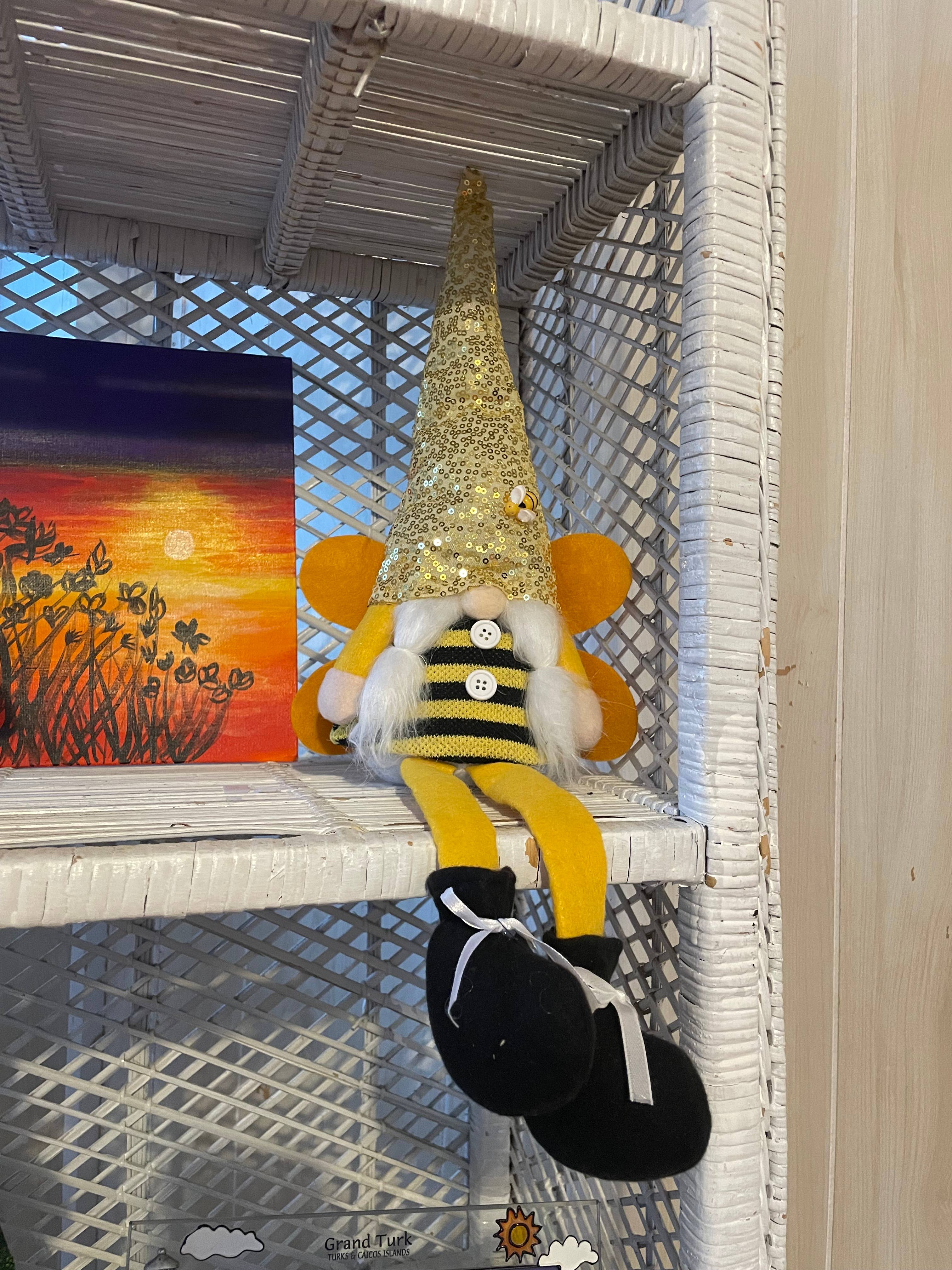 AlexisandGreenberg - Wholesale Christmas Decoration - Alexis&Greenberg Gnomes BEE Decoration ornament gift garden3