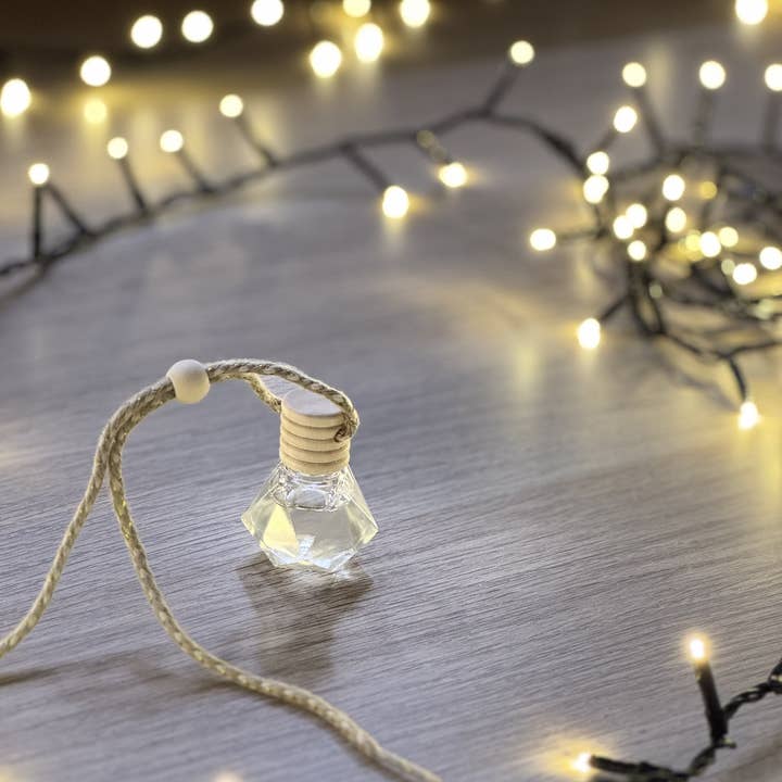 THE NINE SPACE - Wholesale Reed Diffuser - MINI ROOM FRAGRANCE - Car, Wardrobe Diffuser4