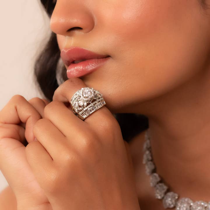 Vinnis Jewelry - Wholesale Cocktail/Statement Ring - Ethereal Radiance Statement Ring – Bold Silver-Tone Cocktail Ring for Women1