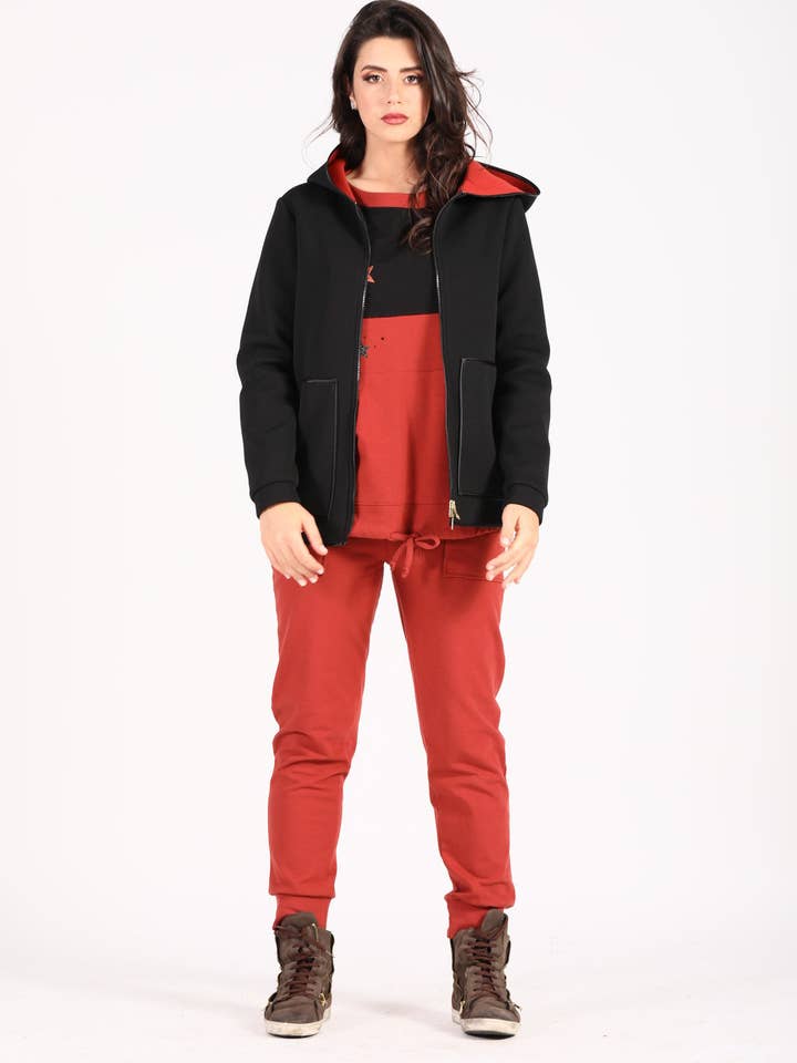 Hooded jacket with zipper for wholesale by Oltretempo