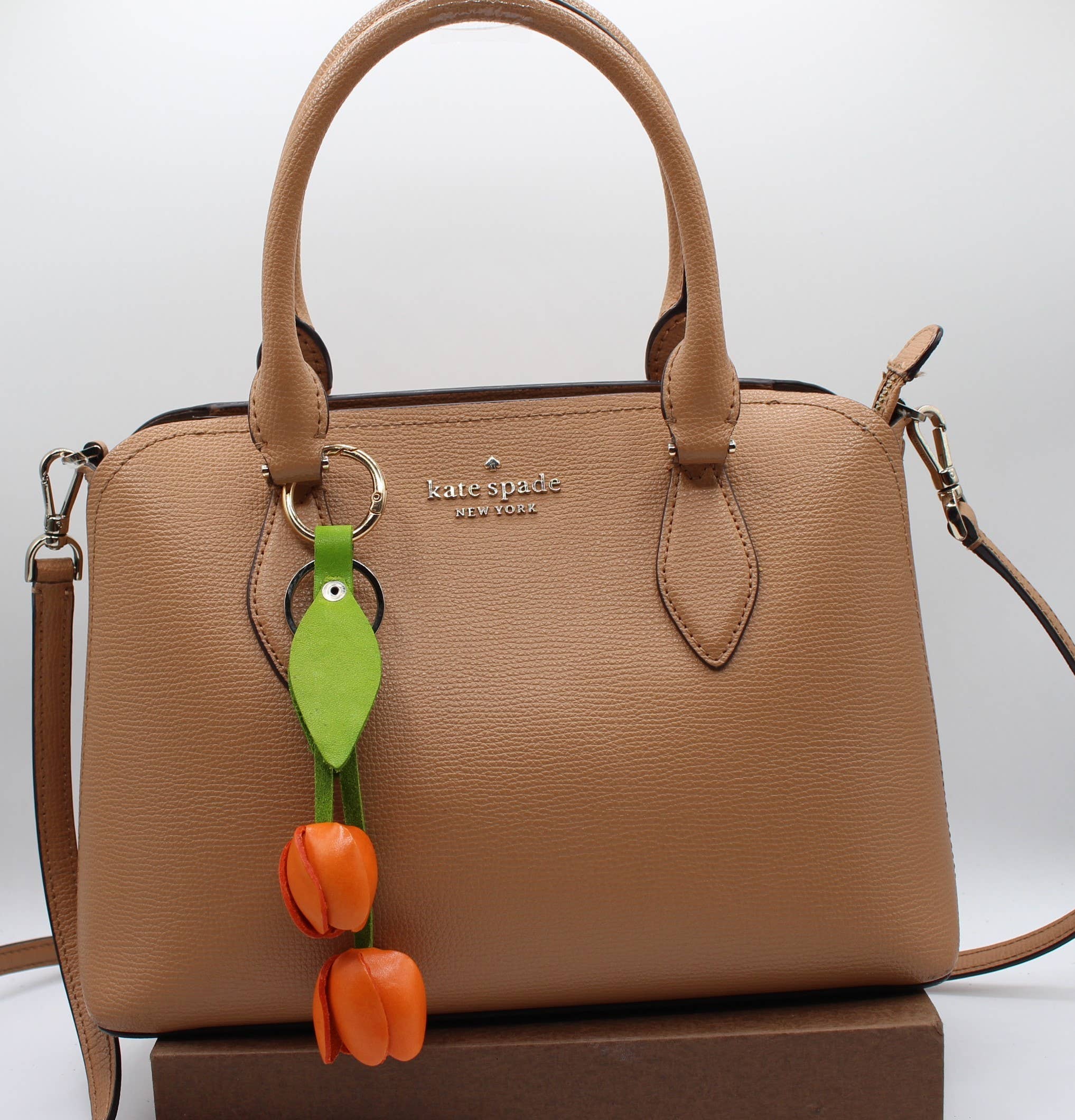 Sunflower Handmade leather inc – Engroshandel Nøglering - Dame – læder tulipan nøglering pung charm taske taske tilbehør11