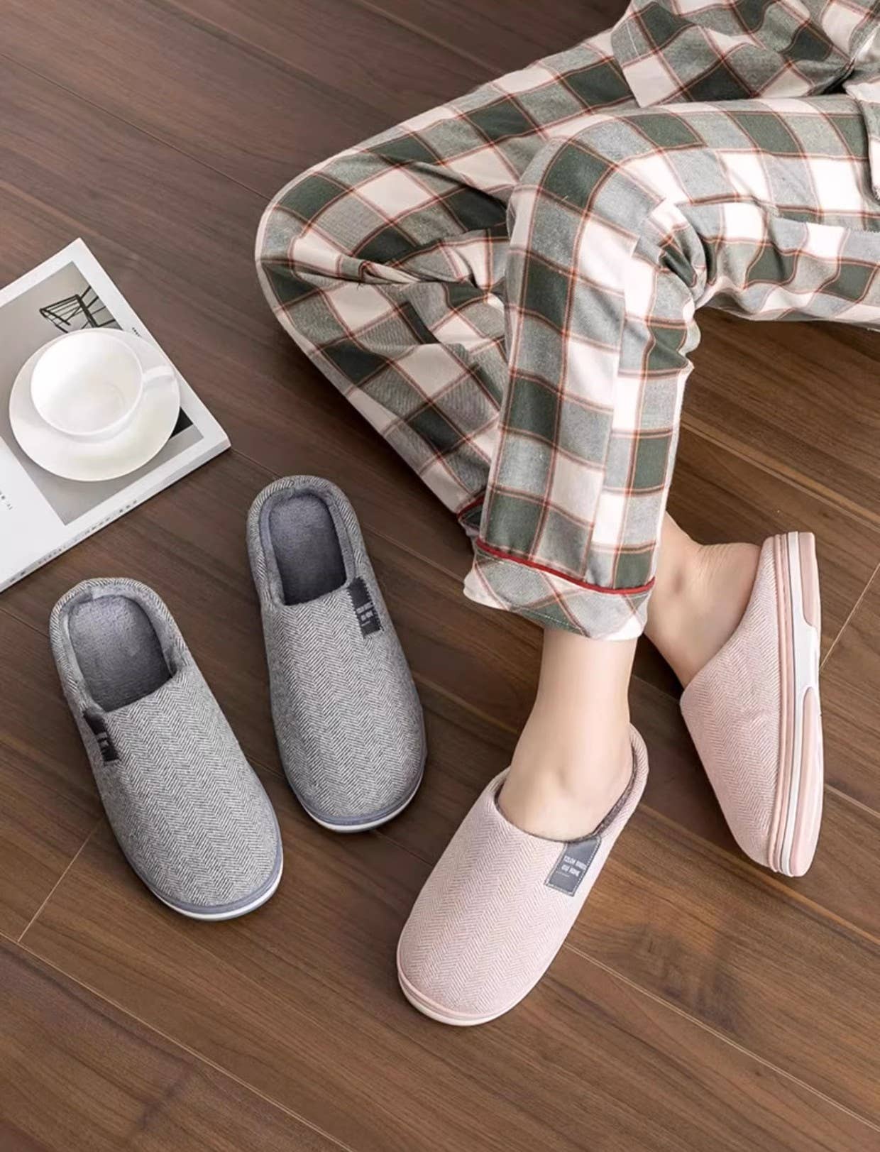 FLUFFERY - Wholesale Slippers - Men's - Men’s Indoor & Outdoor Slippers – Assorted 12 Pairs7