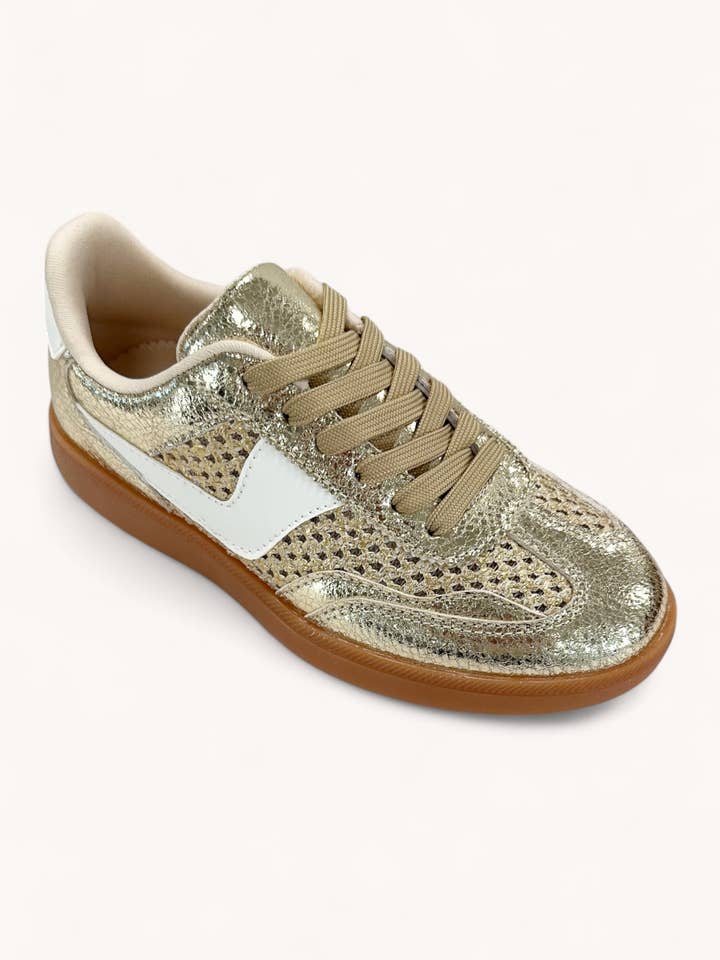 CCOCCI - Wholesale Lifestyle trainers – Women′s - MODERN-19 WAVY SWOOSH STRIPE DESIGN COURT SNEAKERS14