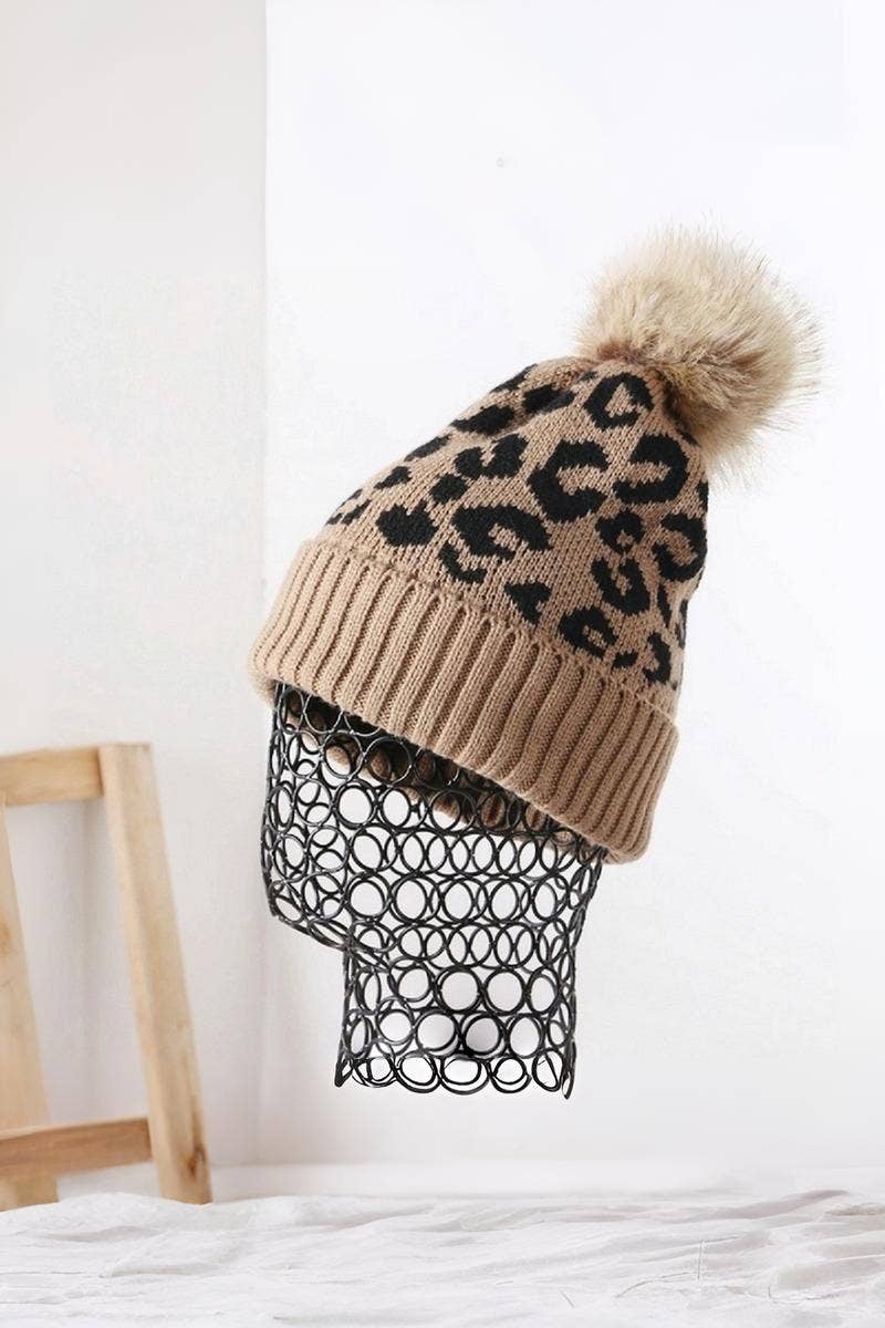 Vanilla Monkey – Engroshandel Beanie - Dame – Leopardmønstret strikket pom pom hue4