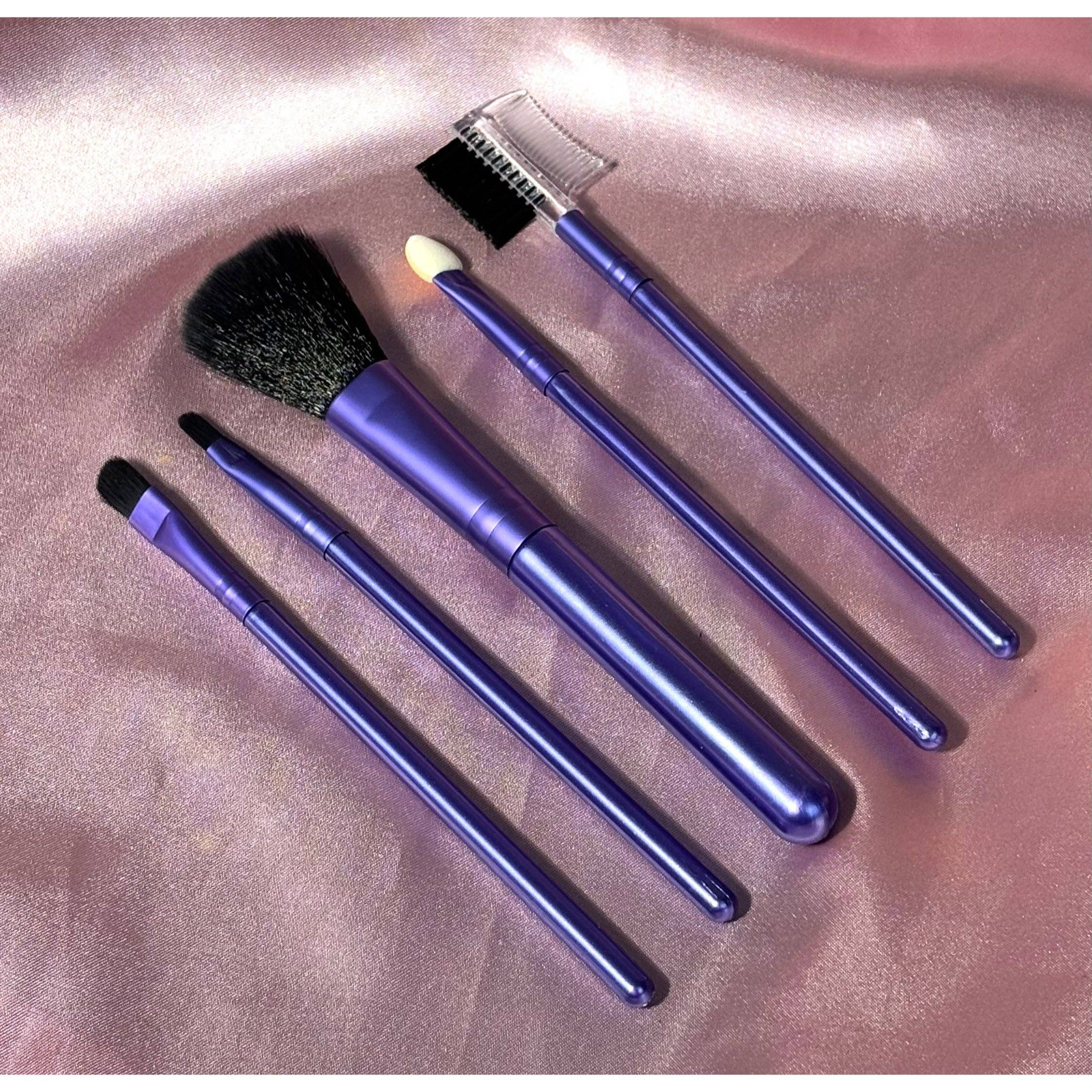 Efon International Corp. - Wholesale Makeup Brush Set - Makeup Brush - 5 Piece Essential Face & Eye Makeup Brush Set2