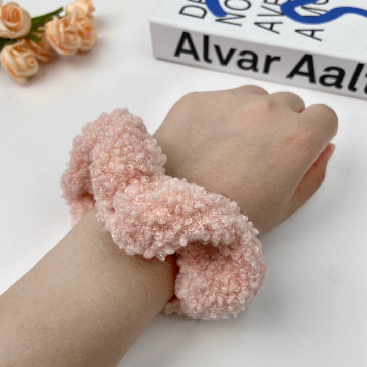 SoapElenGlen – wholesale Scrunchie - Women’s – Solid Color Scrunchie Hair Tie3