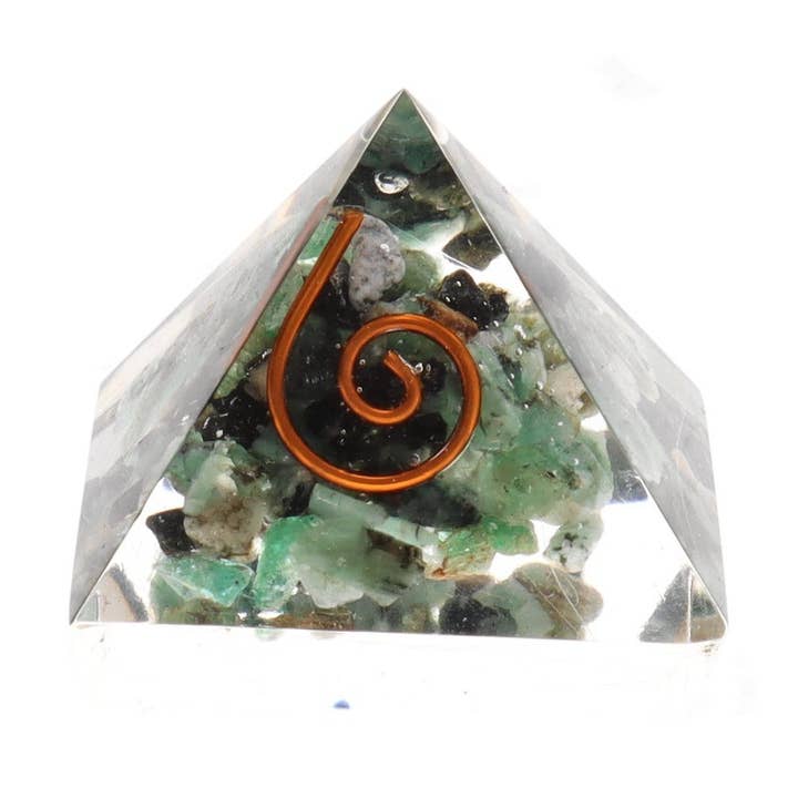 Orgonite Emerald Pyramid in Resin with Spiral 3x3cm for wholesale by Vives de la Cortada S.L
