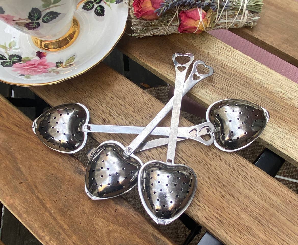 Divine Balance Co. - Wholesale Tea Strainer/Infuser - Heart Shaped Tea Infuser2